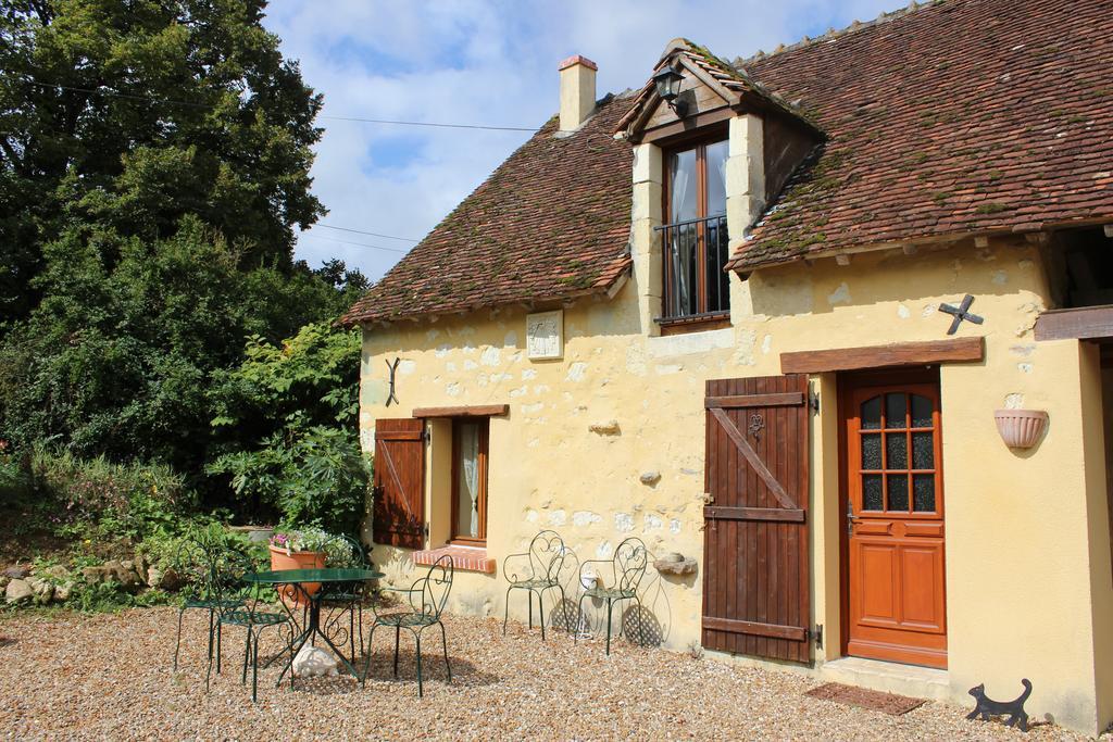Gites A L'Ombre Des Chenes Châteauvieux Habitación foto